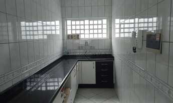 Imagem 4: Casa Sobrado - Jacareí - Parque Santo Antônio - 3 Dormitórios - 263m² - Aceita Permuta