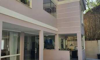 Imagem 4: Casa moderna com piscina e 3 suítes Maria Paula