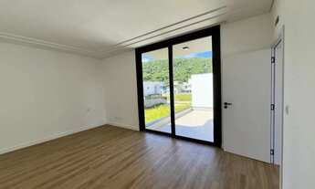 Imagem 5: Casa para Venda em Florianópolis, Rio Tavares, 3 dormitórios, 3 suítes, 5 banheiros, 4 vag