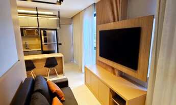 Imagem 3: Studio Alto Padrão Finamente Decorado na Barra 32m² com Varanda!