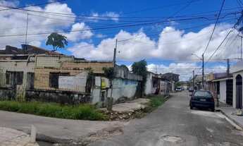 Imagem: Casa de Canto, com terreno de 150mt2 AT