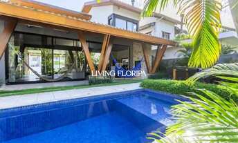 Imagem 6: Casa alto padrão com 4 suítes à venda, 322m², em condomínio fechado com acesso exclusivo à