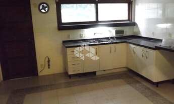 Imagem 5: Casa residencial à venda com 600 m² em localização privilegiada