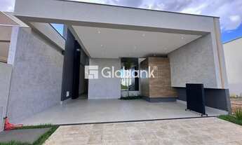 Imagem 2: Casa em Condomínio à Venda em Montes Claros - Residencial Villa Segura, 3 Quartos