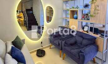 Imagem 3: Residência Funcional com Escritório no Condomínio Parque Lombardia: Duas Vagas de Garagem