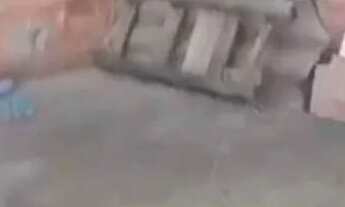 Imagem 2: Um comando e um terreno junto pra construir