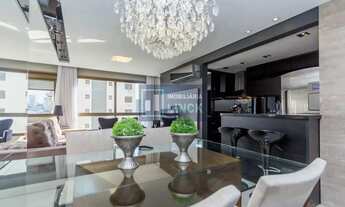 Imagem 2: Apartamento mobiliado de 2 dormitórios e 2 vagas de garagem no bairro Passo da Areia