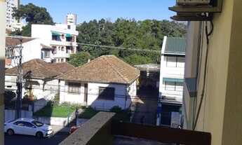 Imagem 2: Excelente apartamento semimobiliado e central