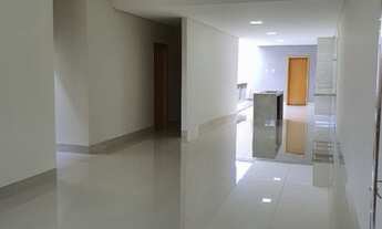 Imagem 4: Vende casa com Três Suítes e Piscina Aquecida no Jardim Atlântico