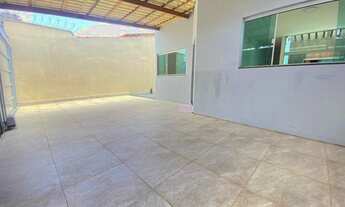 Imagem 2: Casa para venda possui 175 metros quadrados com 3 quartos em Jardim Patrícia - Uberlândia