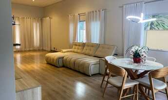 Imagem 2: Vende Casa Térrea de Três suítes plenas sendo Uma Máster com banheira no Condomínio Madri