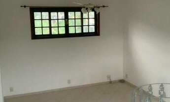 Imagem 6: Casa de condomínio para venda tem 255 metros quadrados com 4 quartos