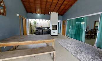 Imagem 7: Casa para venda possui 340 metros quadrados com 5 quartos, área de lazer completa