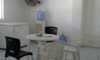 Imagem 4: Apartamento para venda possui 60 metros quadrados com 2 quartos em Ponta Verde - Maceió