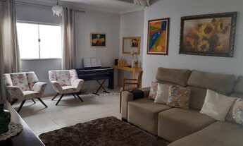 Imagem 4: Casa de Rua - Casa 4 quartos, sendo 4 suítes