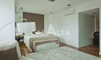 Imagem 2: COBERTURA TRIPLEX no JARDIM PAULISTANO com 390 m² A.U. sendo: 4 dormitórios (4 suítes) e 6