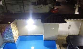 Imagem 2: Casa de condomínio para venda tem 400 metros quadrados com 4 quartos