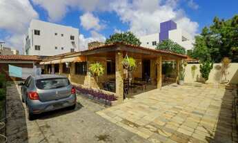 Imagem 4: Casa para venda com 300 metros quadrados com 4 quartos nos Bancários