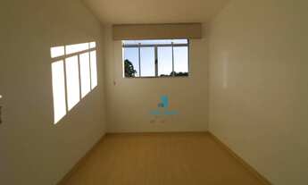 Imagem 2: Apartamento com 3 dormitórios para alugar, 59 m² por R$ 1.700/mês - Fazendinha - Curitiba