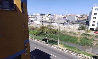 Imagem 4: Apartamento com 2 Quartos (sendo 1 suíte) em Lauro de Freitas