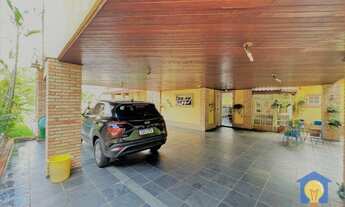 Imagem 4: Casa com 4 dorms à Venda, a.c 303 m² por R$ 1.650.000 - Granja Viana II - Cotia/SP