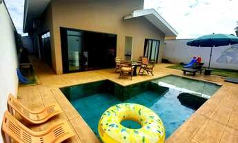 Imagem 3: Casa de condomínio térrea para aluguel possui 400 metros quadrados com 3 quartos