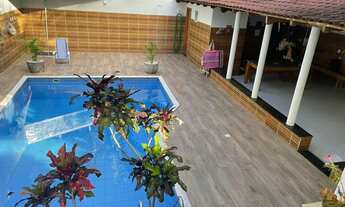Imagem 5: Casa triplex com piscina em colatina