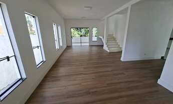 Imagem 2: Sobrado para aluguel possui 400 metros quadrados com 3 suítes e escritório