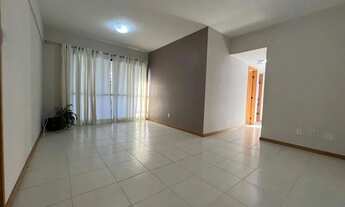 Imagem 3: 4/4, duas suítes, duas garagens, varanda, localização