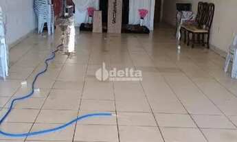 Imagem 2: Loja disponível para venda no bairro Monte Hebron em Uberlândia - MG