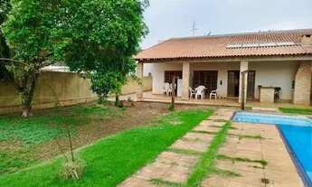 Imagem 2: Casa com 4 dormitórios, 1 suíte e piscina à venda, 360 m² por R$ 1.190.000 - Vila Santo An