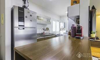 Imagem 4: Apartamento 2 dormitórios com sacada e vaga, bairro Humaitá, POA