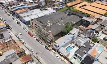 Imagem: Loja Comercial de Alto Padrão com 40 vagas