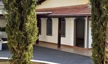 Imagem 2: Chácara à Venda em Atibaia Seu Refúgio dos Sonhos