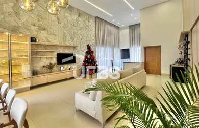 Imagem: Casa Semi Térrea Mobiliada no Jardins Nápoles