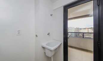 Imagem 4: 2 quartos com suíte, varanda, vista livre e 2 vagas no Centro para venda