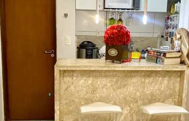 Imagem 3: Apartamento com armários planejados em ótima localização