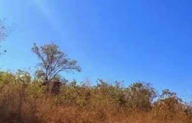 Imagem 4: Lote na Cidade de Glaucilândia perto da prefeitura