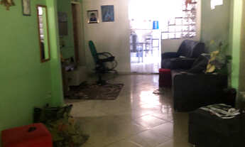 Imagem 4: Casa grande com quintal