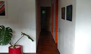 Imagem 6: Casa de condomínio para venda tem 136 metros quadrados com 3 quartos