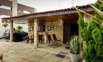 Imagem 3: Casa para venda com 300 metros quadrados com 4 quartos nos Bancários