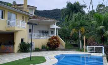 Imagem 3: Casa de condomínio para venda tem 901 metros quadrados com 5 quartos