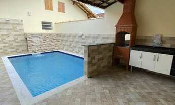 Imagem 2: Casa com piscina e fino acabamento em Itanhaém