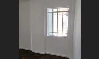 Imagem 2: Apartamento para venda com 72 metros quadrados com 2 quartos em Centro - Curitiba - PR