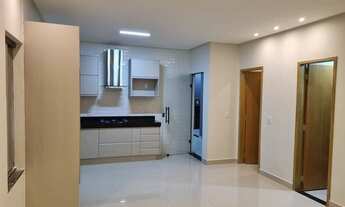 Imagem 2: Sobrado para venda possui 148 metros quadrados com 3 quartos em Moinho dos Ventos - Goiâni