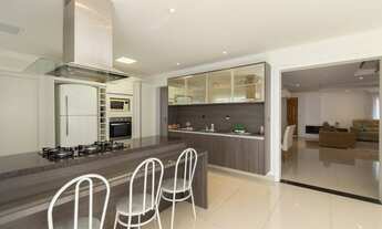 Imagem 11: Casa com suíte no térreo à venda, 317 m² por R$ 2.100.000 - Santa Felicidade - Curitiba/PR