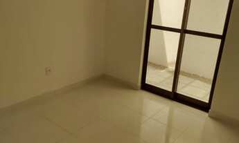 Imagem: Apartamento térreo com área externa com