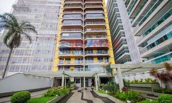 Imagem 3: Apartamento para venda possui 131 metros quadrados com 3 quartos em Icaraí - Niterói - RJ