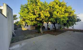 Imagem 6: Casa c/ laje, 02 quartos, cozinha mobiliada, quarto c/ guarda roupas, 02 splits, varanda n