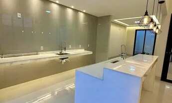 Imagem 5: Casa para venda com 3 quartos em Batel - Curitiba - PR